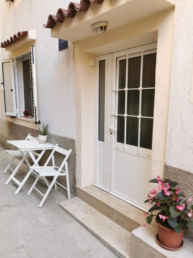 Kovacine Apartment Cres Luaran gambar