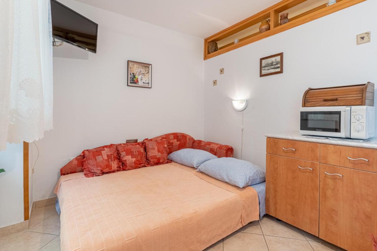 Kovacine Apartment Cres Luaran gambar