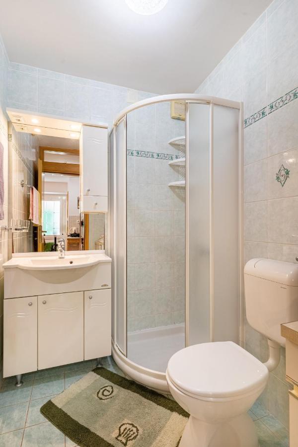 Kovacine Apartment Cres Luaran gambar